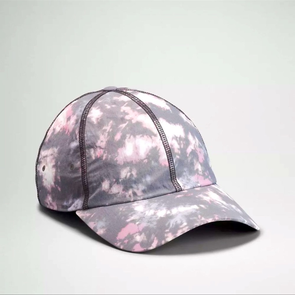 NEW Lululemon Athletica, baller cap